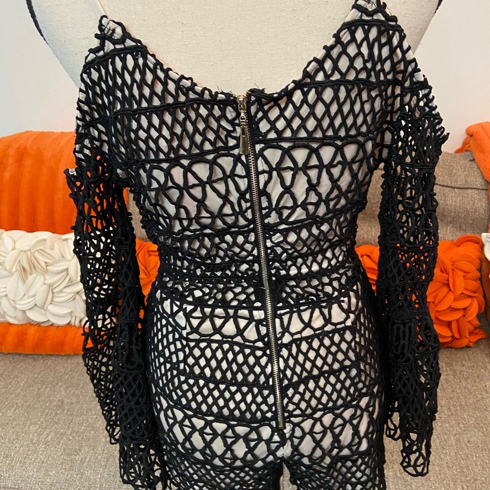 ❣️🆕Xtaren Lace/Cutout Romper❣️ - Picture 10 of 13